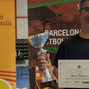 Àlexa Araujo recull trofeu a Montornès